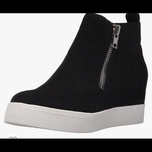 Steven Madden Women’s Wedgie Sneaker